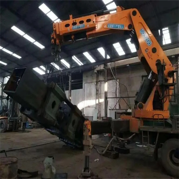 衢州130吨折臂吊车出租吊机租赁附近电话