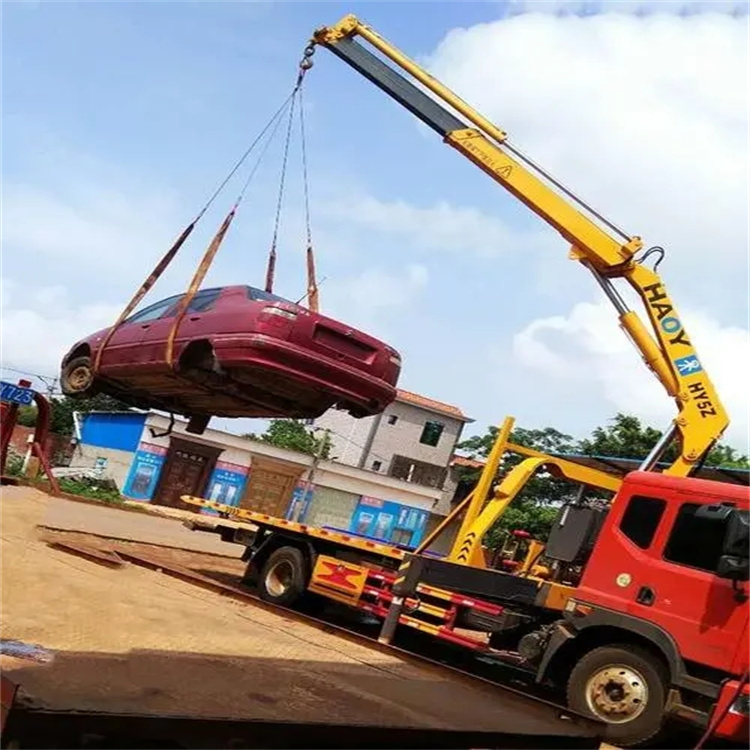 衢州吊车吊汽车的正确方法